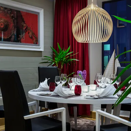 Hotel Mercure Hotel, Meetings, Events, Restaurant & Bar - Accor Group, Pet Free Klaipeda