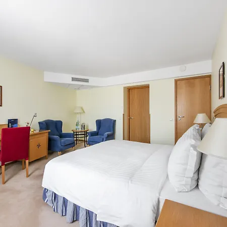 Mercure Hotel, Meetings, Events, Restaurant & Bar - Accor Group, Pet Free