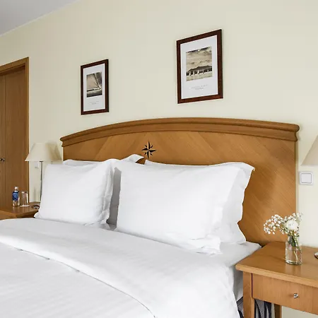 Отель Mercure Hotel, Meetings, Events, Restaurant & Bar - Accor Group, Pet Free