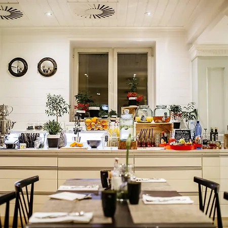 Mercure Hotel, Meetings, Events, Restaurant & Bar - Accor Group 4*