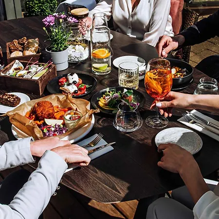Mercure Hotel, Meetings, Events, Restaurant & Bar - Accor Group 4*