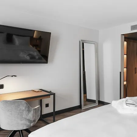 Mercure Hotel, Meetings, Events, Restaurant & Bar - Accor Group Klaipėda
