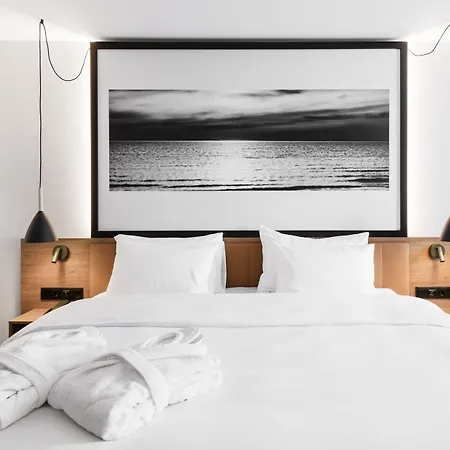 Mercure Hotel, Meetings, Events, Restaurant & Bar - Accor Group 4*