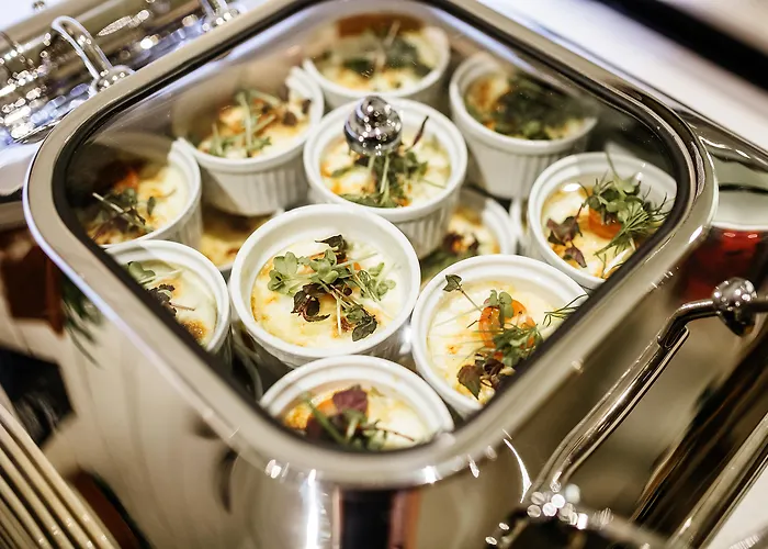 فندق Mercure Hotel, Meetings, Events, Restaurant & Bar - Accor Group