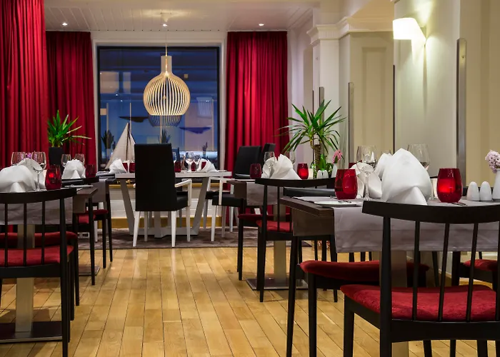 Mercure Hotel, Meetings, Events, Restaurant & Bar - Accor Group 4*