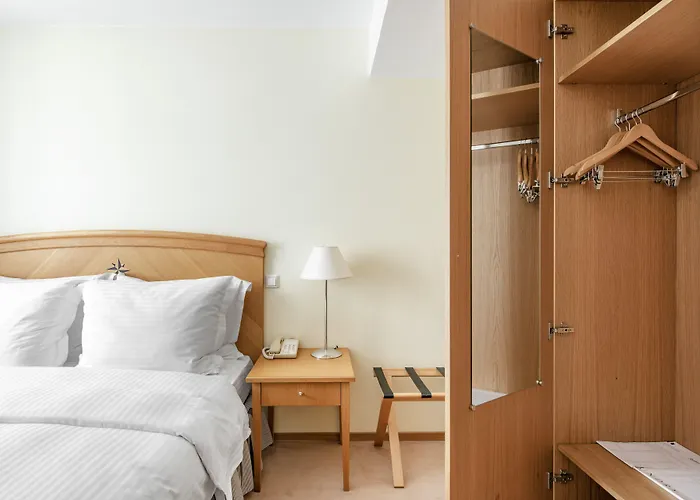 Mercure Hotel, Meetings, Events, Restaurant & Bar - Accor Group 4*