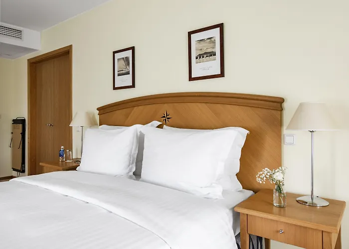 فندق Mercure Hotel, Meetings, Events, Restaurant & Bar - Accor Group