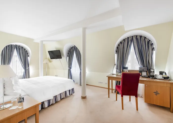 Mercure Hotel, Meetings, Events, Restaurant & Bar - Accor Group