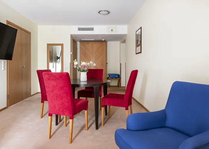 Mercure Hotel, Meetings, Events, Restaurant & Bar - Accor Group فندق 4*