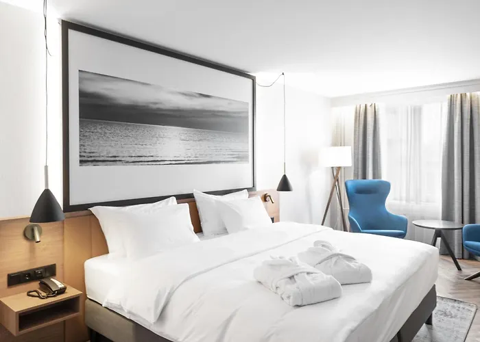 Mercure Hotel, Meetings, Events, Restaurant & Bar - Accor Group فندق كلابيدا