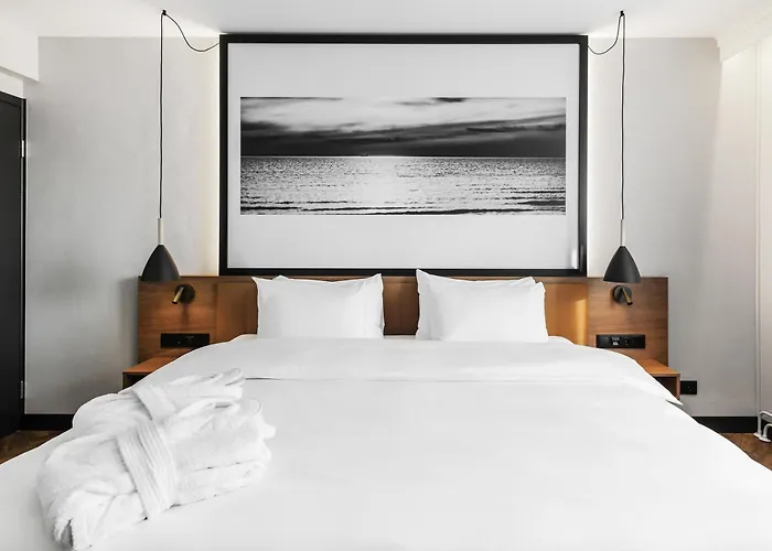 Mercure Hotel, Meetings, Events, Restaurant & Bar - Accor Group 4*