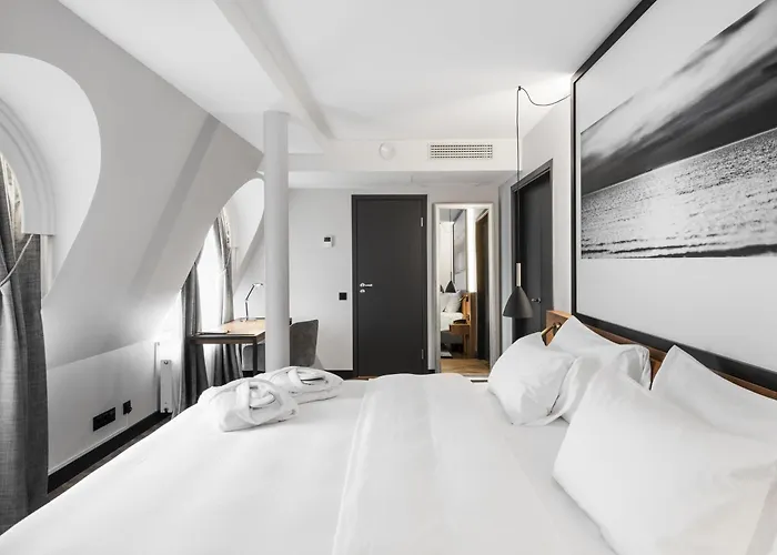 Mercure Hotel, Meetings, Events, Restaurant & Bar - Accor Group 4*