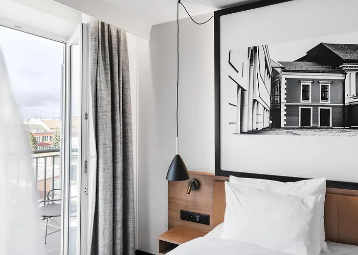 Mercure Hotel, Meetings, Events, Restaurant & Bar - Accor Group