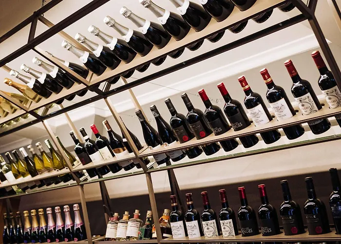 Hotel Mercure Hotel, Meetings, Events, Restaurant & Bar - Accor Group 4*