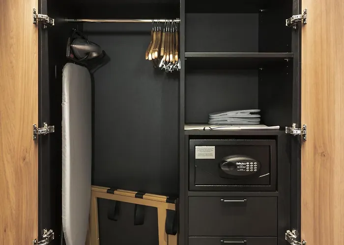 Mercure Hotel, Meetings, Events, Restaurant & Bar - Accor Group